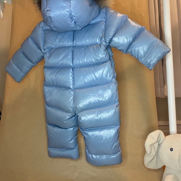 Baby Moncler snowsuit - Picture 2 of 2